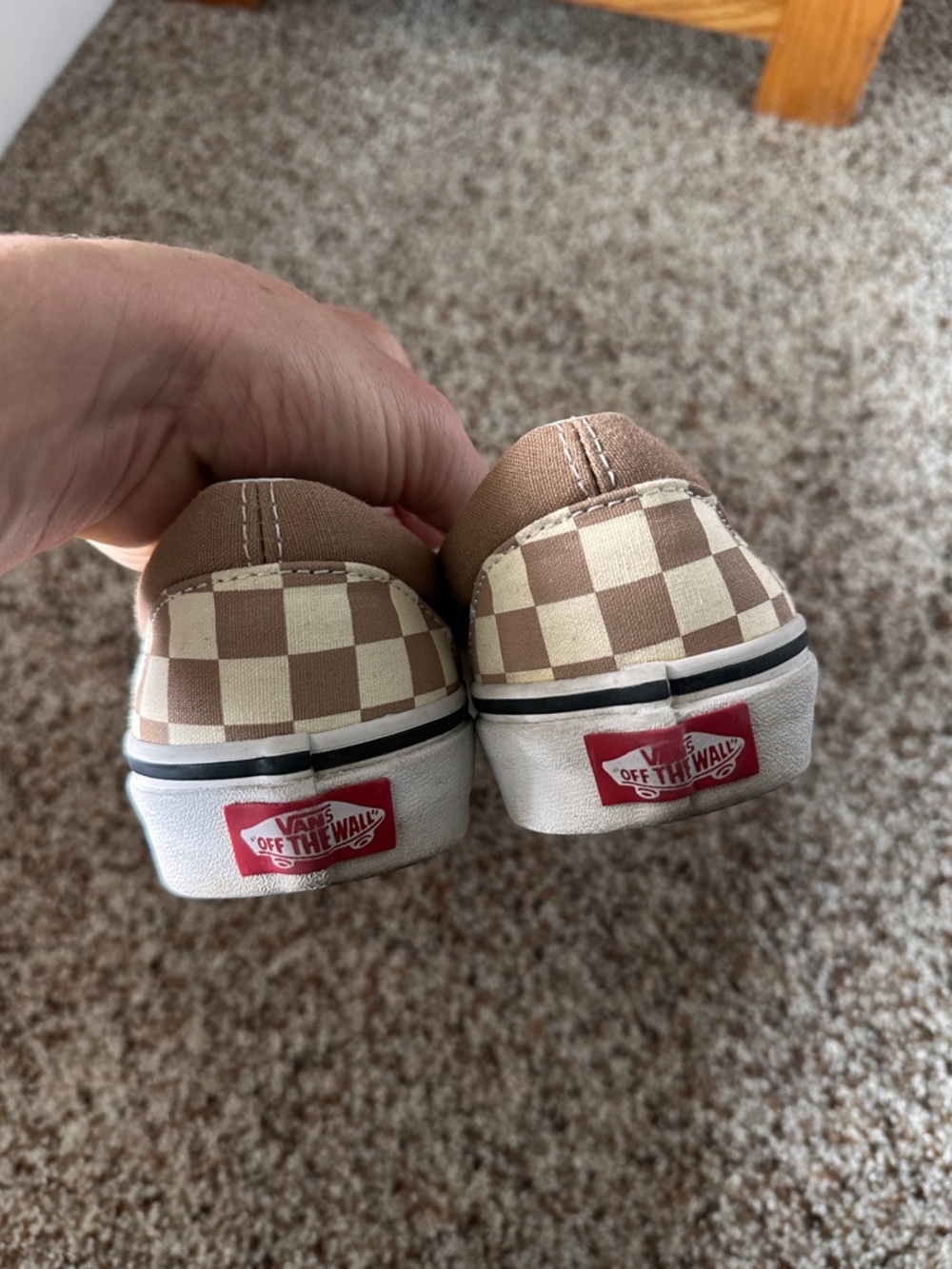 Tan checkered slip on vans size 7.5 - Picture 4 of 7